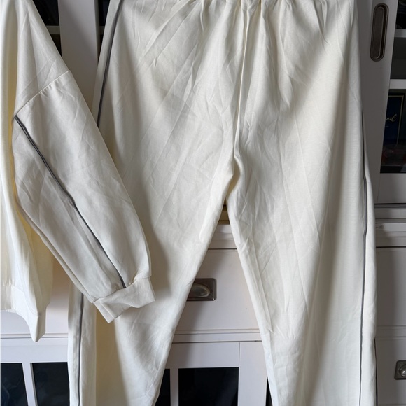 Cream Tracksuit Set - Picture 5 of 10